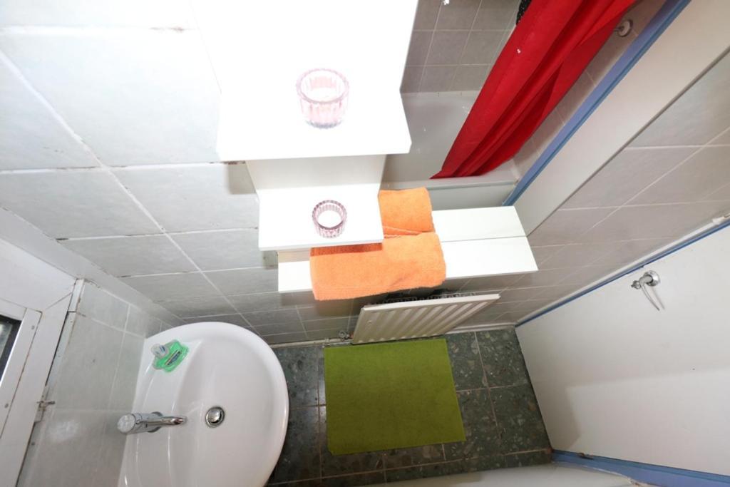 Cosy 3 Bed Apt, Old Truman Brewery! Brick Lane, London, E1 Eksteriør billede