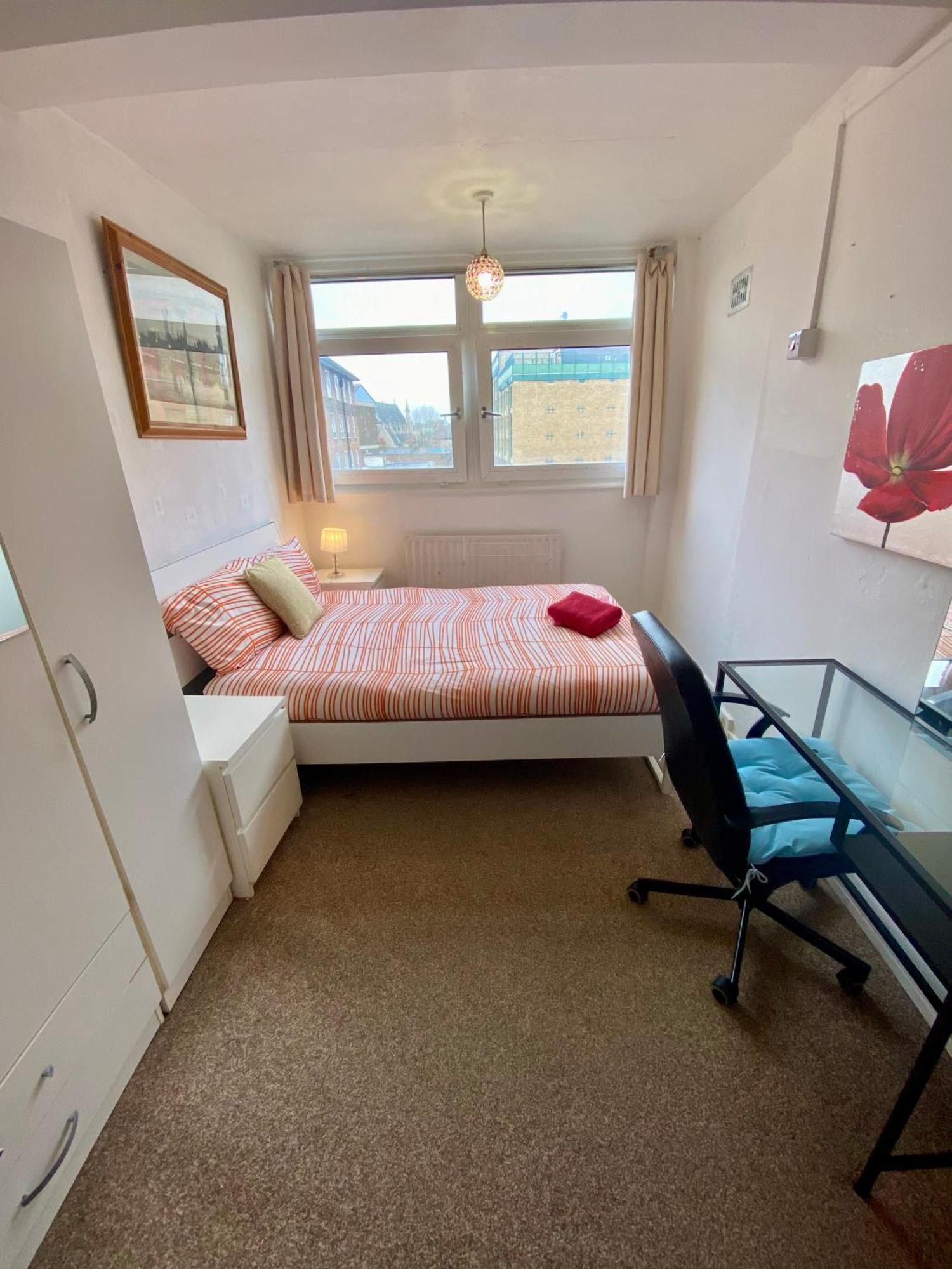 Cosy 3 Bed Apt, Old Truman Brewery! Brick Lane, London, E1 Eksteriør billede