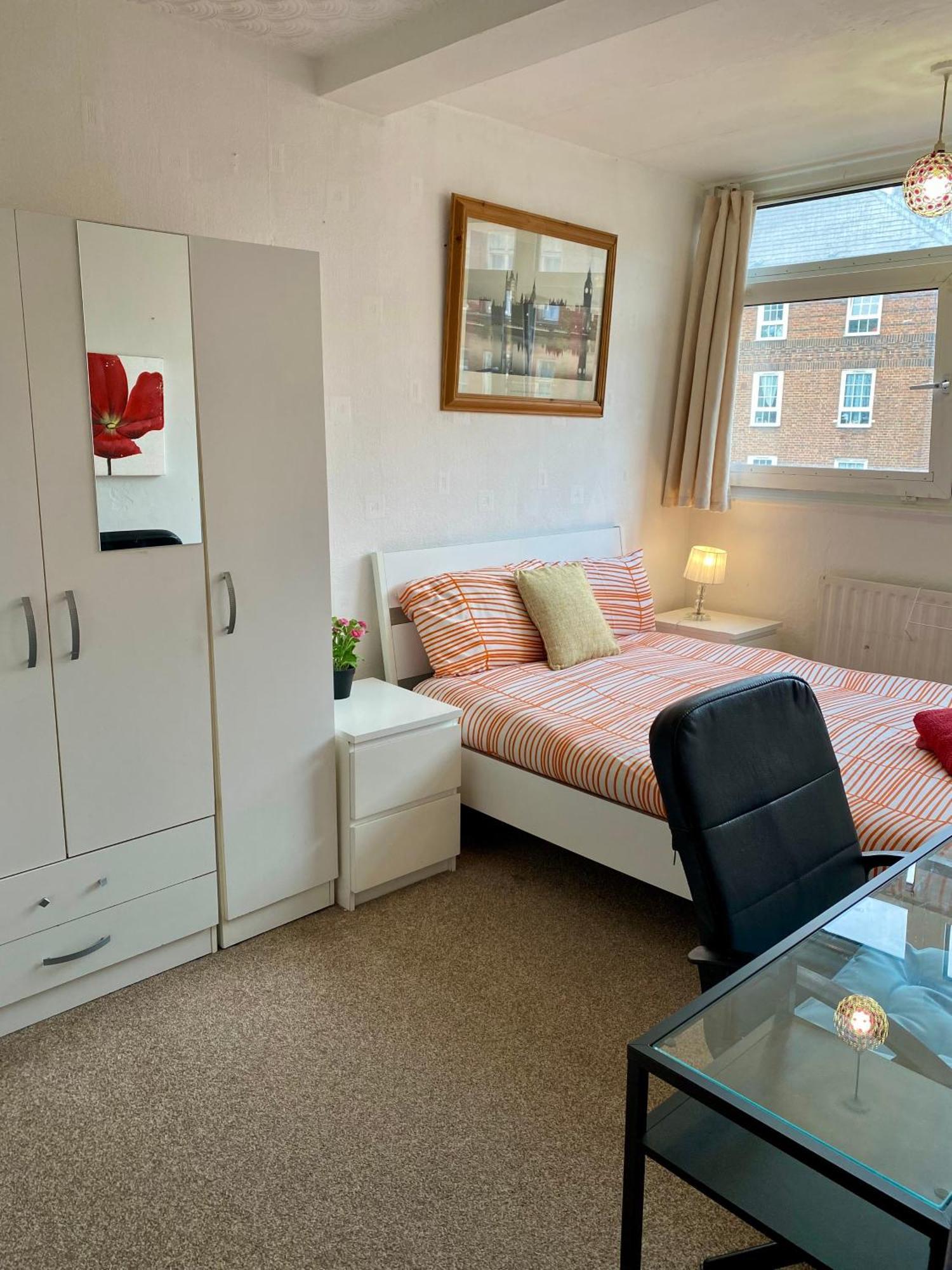 Cosy 3 Bed Apt, Old Truman Brewery! Brick Lane, London, E1 Eksteriør billede
