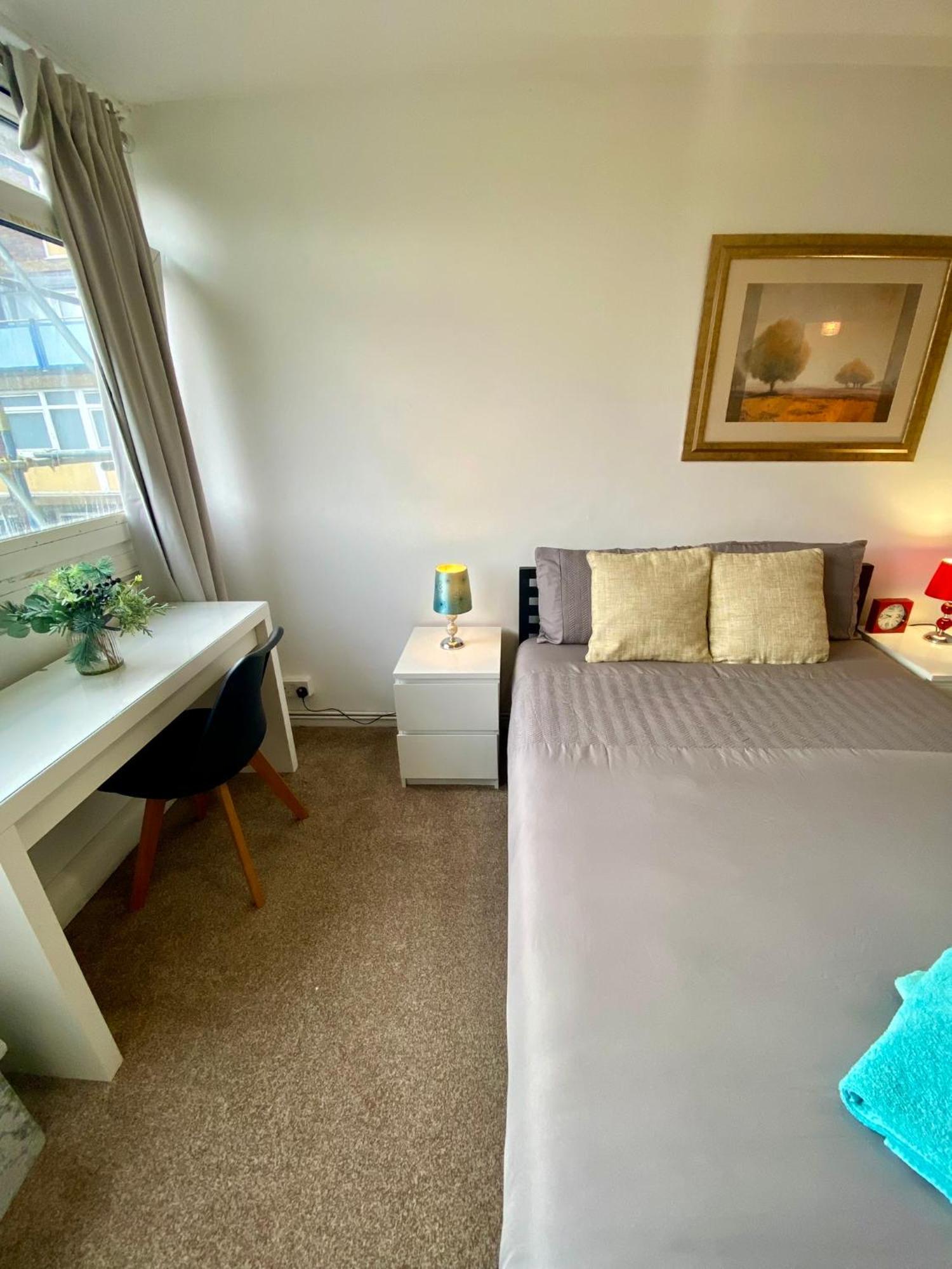 Cosy 3 Bed Apt, Old Truman Brewery! Brick Lane, London, E1 Eksteriør billede