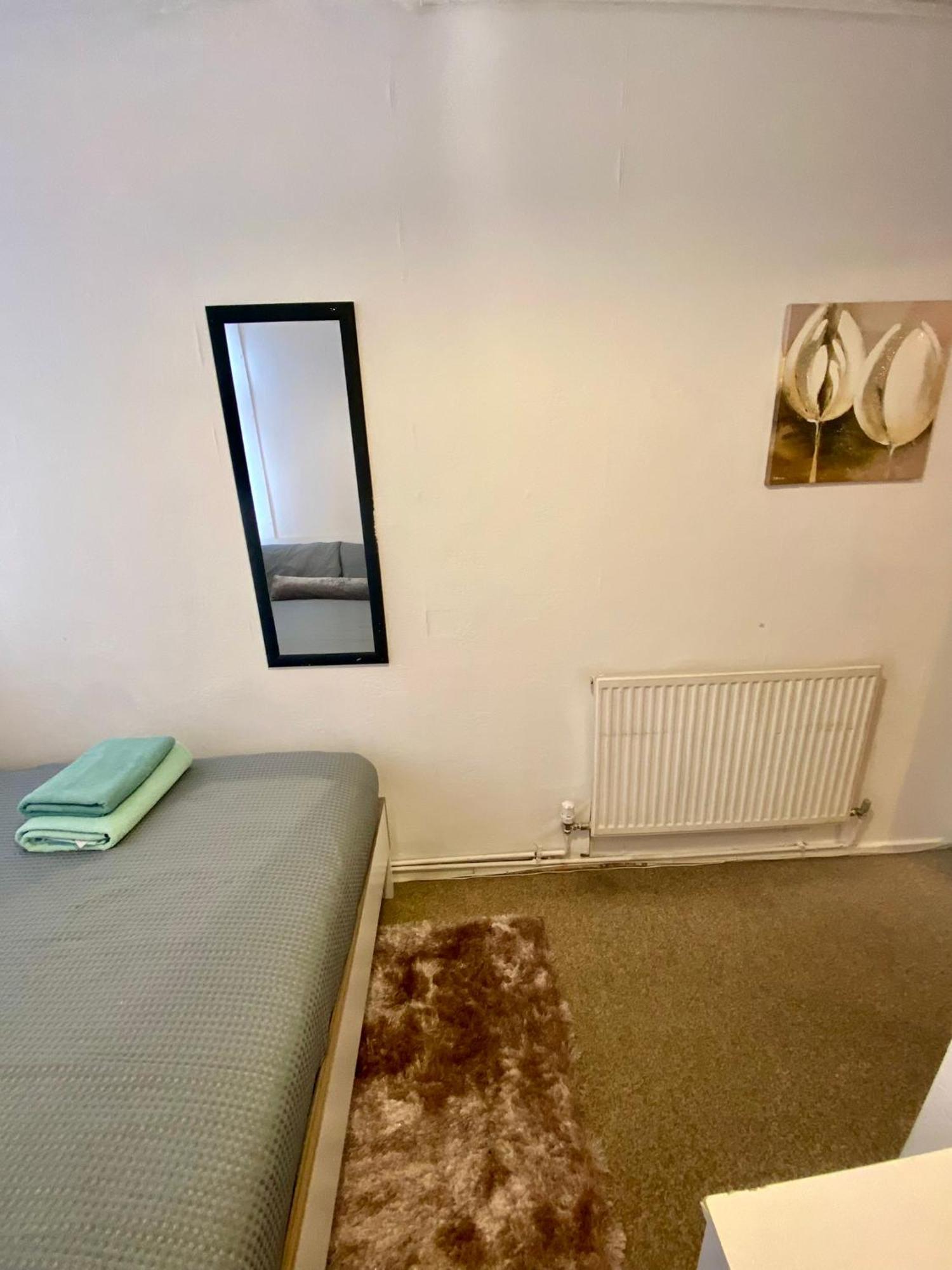 Cosy 3 Bed Apt, Old Truman Brewery! Brick Lane, London, E1 Eksteriør billede